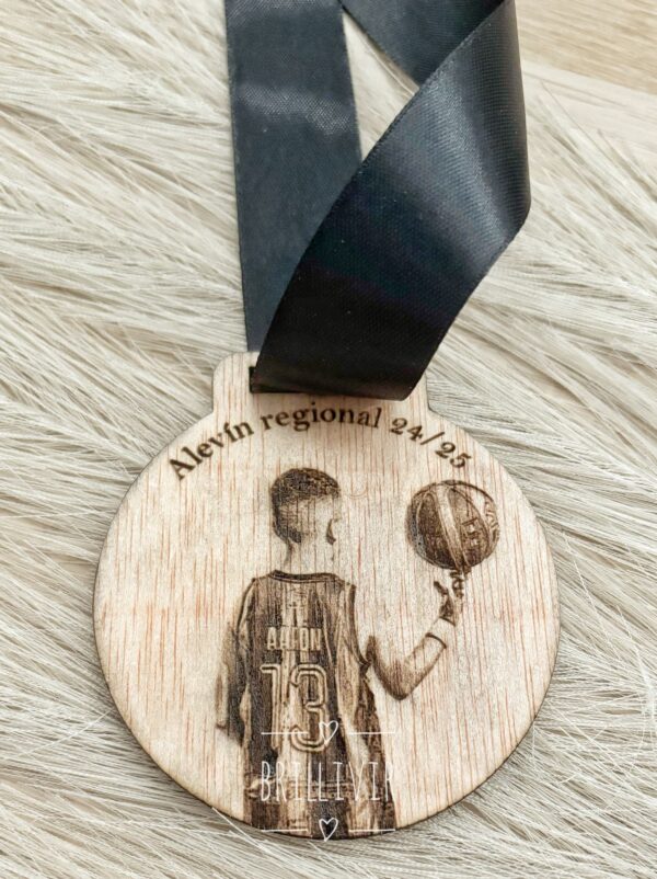 Medalla Personalizada en Madera