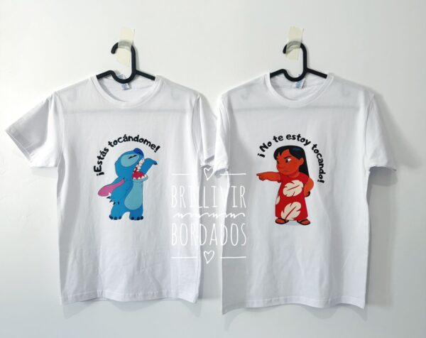 Pack de camisetas “¡No te estoy tocando!” – Lilo & Stitch